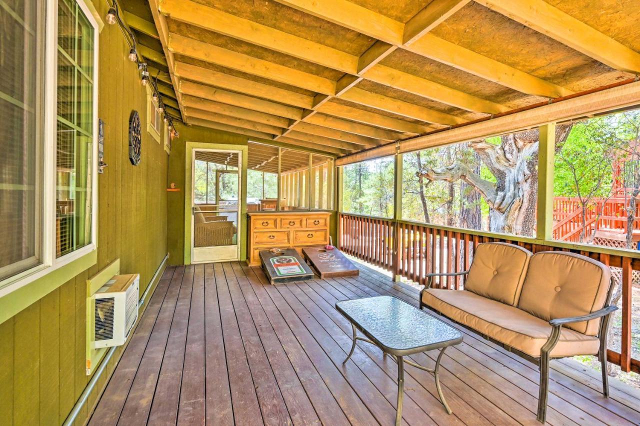 Pine Cabin In The Woods With Yard And Grill! Exterior photo